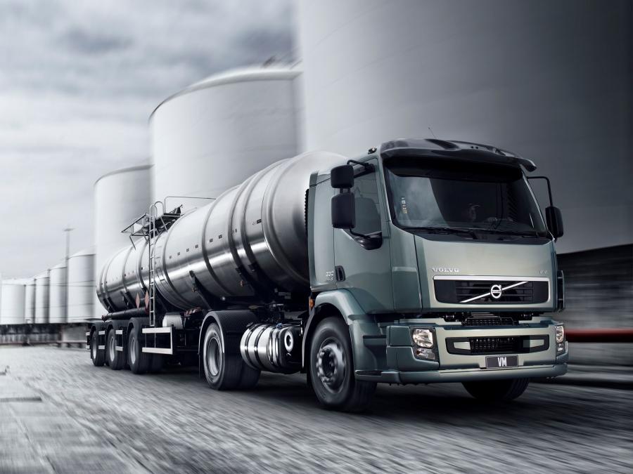  Volvo VM 330 4x2 Tractor 2012 года  (фото 1 из 15)